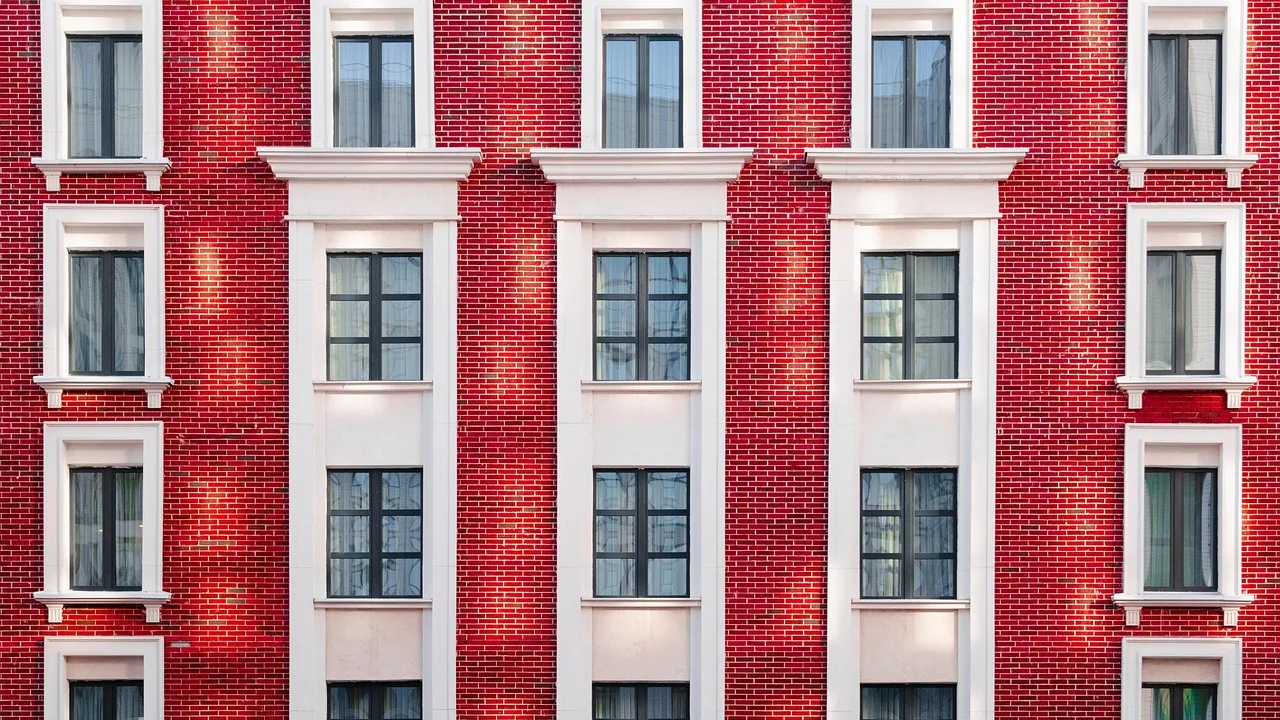 Cenário arquitetônico e imobiliário contemporâneo