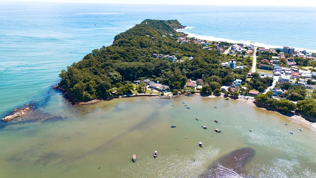 A Década de Ouro em Santa Catarina: O Que 10 Anos no Epicentro do Alto Padrão Ensinam Sobre Escala e VGV