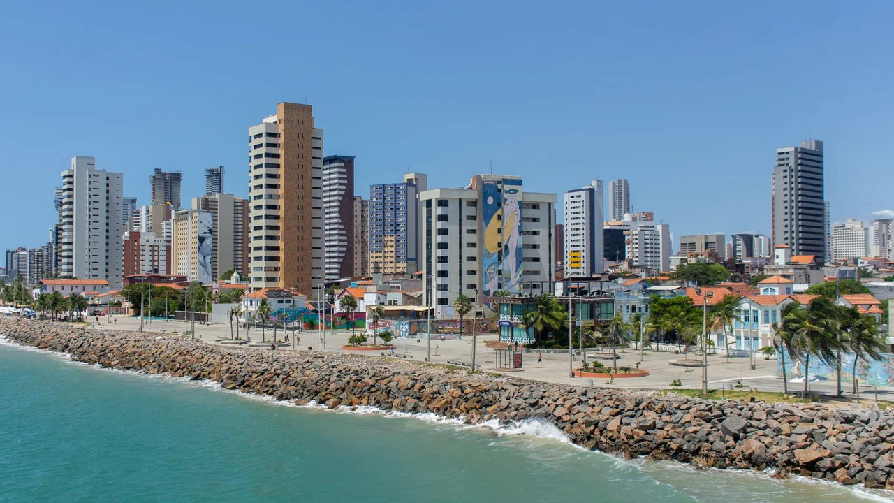 Fortaleza Assume Liderança Imobiliária no Brasil: O Que os R$ 4,78 Bilhões em VGV Ensinam Sobre Fechamento de Vendas