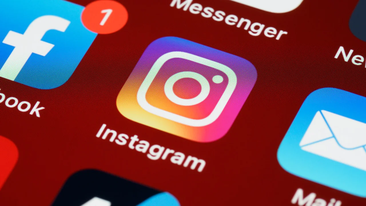 Instagram bloqueado? Justiça mandou reativar perfil comercial em 48 horas, e o corretor precisa saber disso