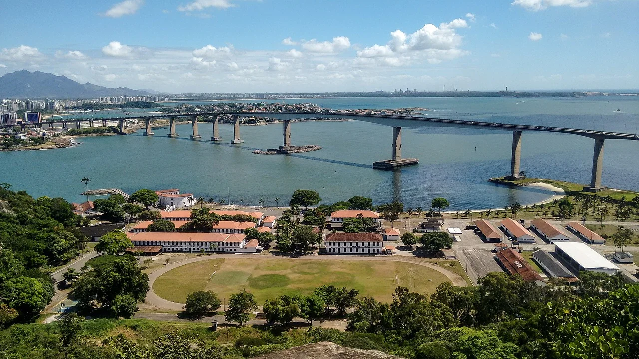 400 lotes esgotados antes do lançamento: a estratégia digital que liquidou o estoque em Vila Velha