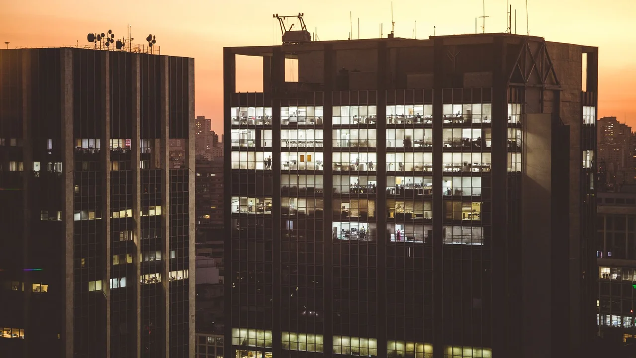 ITBI com desconto aprovado: como usar o gatilho da redução fiscal para destravar contratos parados no CRM