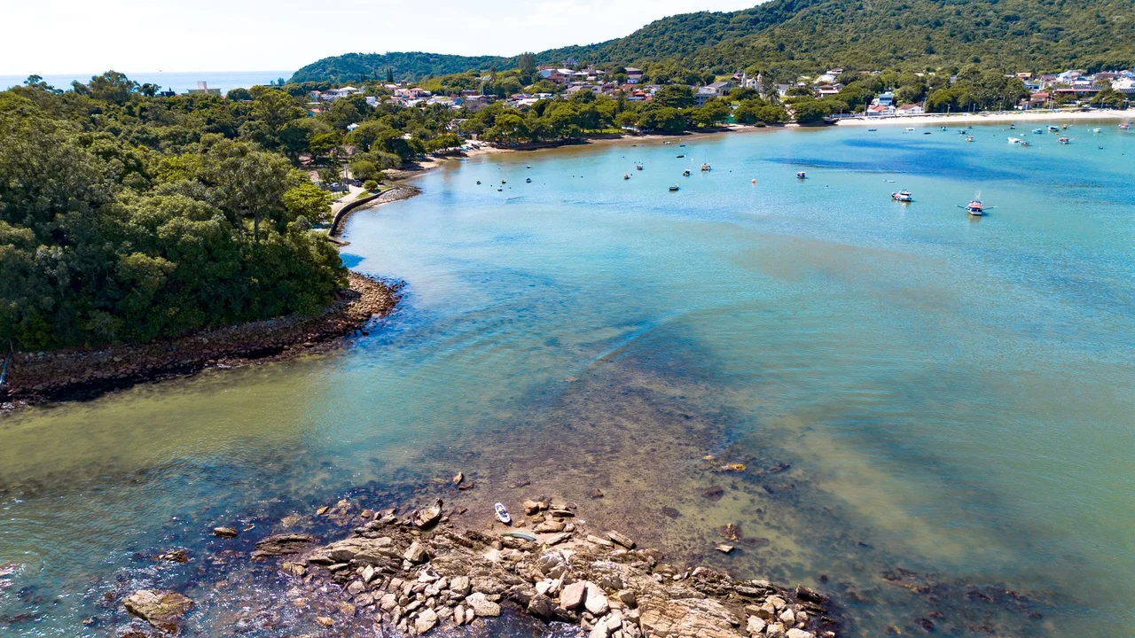 Vision Home Club em Porto Belo: R$ 600 Milhões, Torres de 100m e o Que Isso Significa Para o Seu VGV no Litoral Catarinense